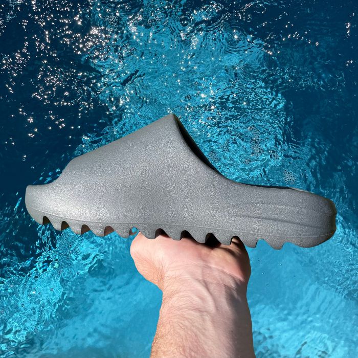 Yeezy Slide 'Slate Grey'
