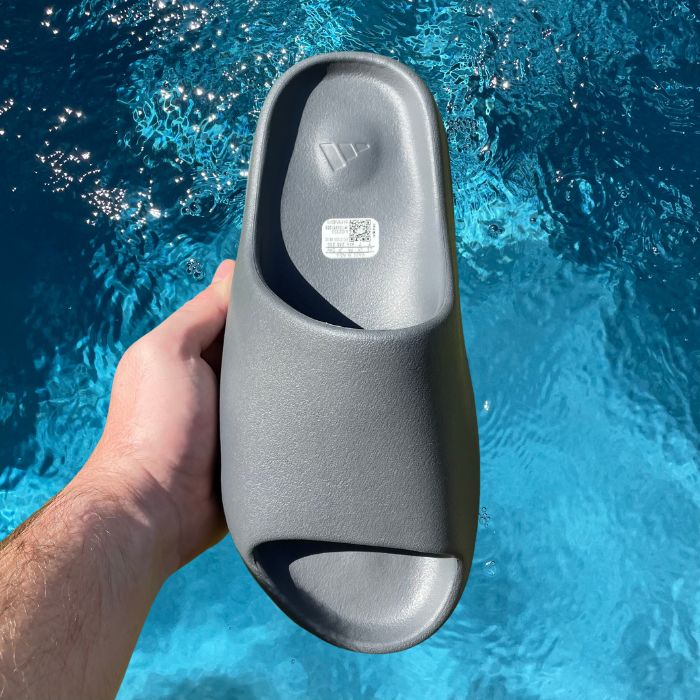 Yeezy Slide 'Slate Grey'