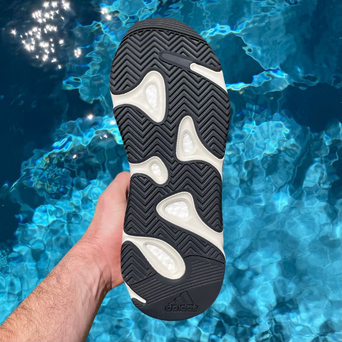 Yeezy Boost 700 'Wave Runner' (Used)