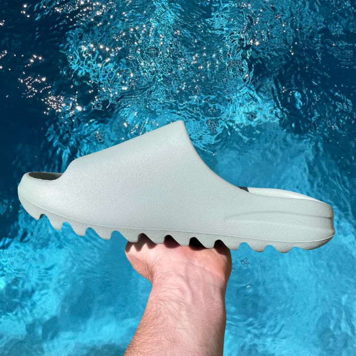 Yeezy Slide 'Salt'