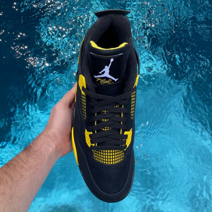 Jordan 4 Retro 'Thunder'