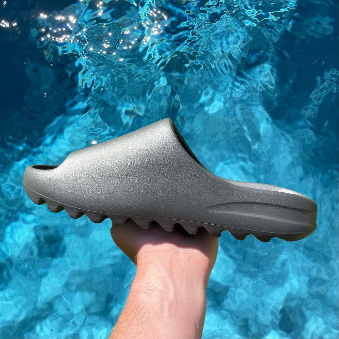 Yeezy Slide 'Onyx'