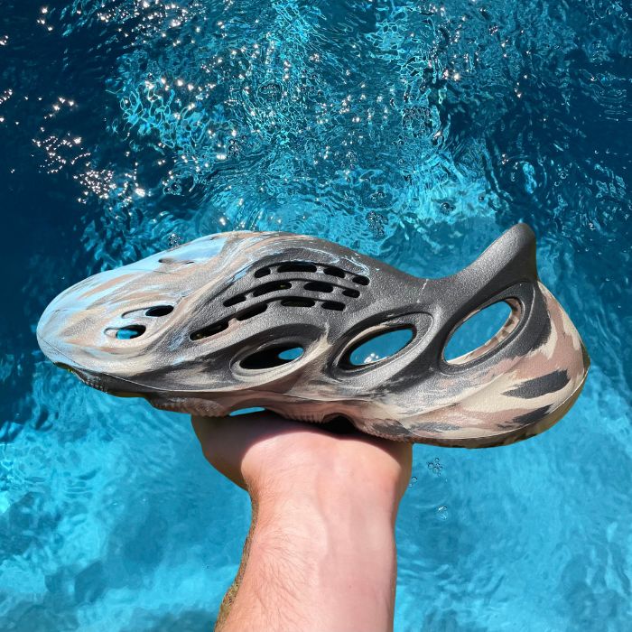 Yeezy Foam Runner 'MX Cinder'