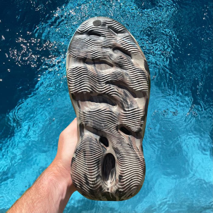 Yeezy Foam Runner 'MX Cinder'