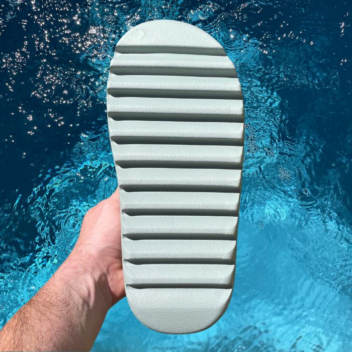 Yeezy Slide 'Salt'