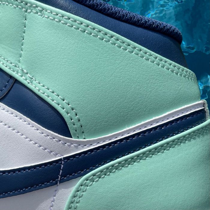 Jordan 1 Mid 'Blue Mint' (GS)