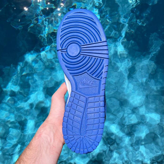 Nike Dunk Low 'Kentucky'