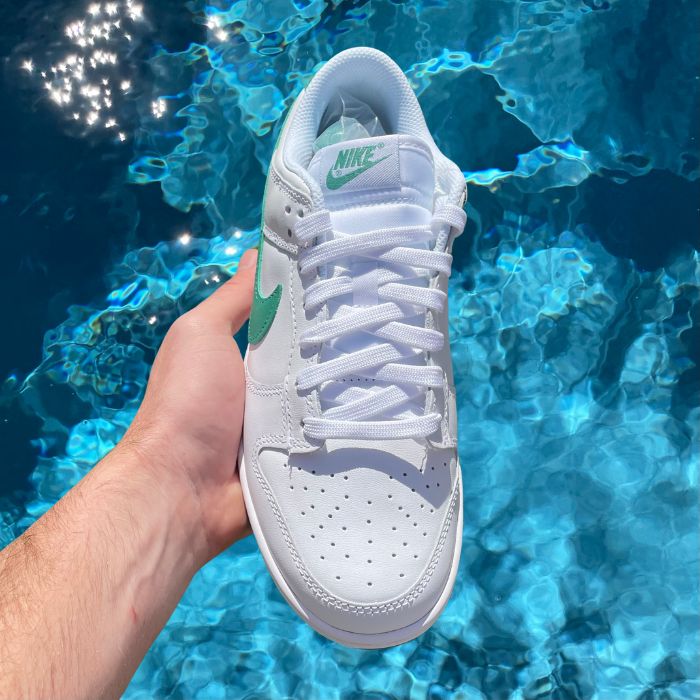 Nike Dunk Low 'White Green Noise' (W)