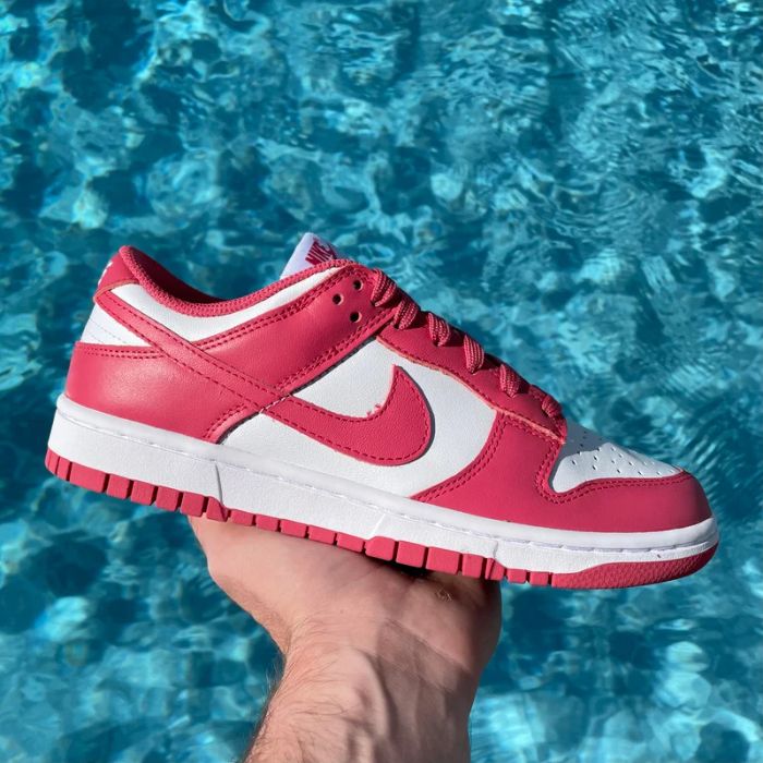 Nike Dunk Low 'Archeo Pink' (W)