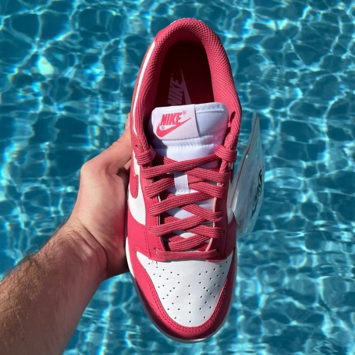 Nike Dunk Low 'Archeo Pink' (W)