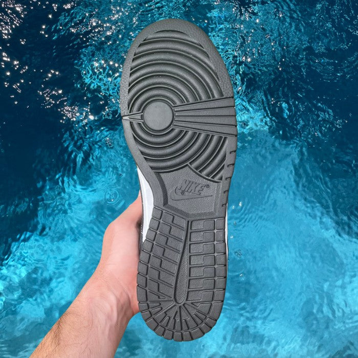 Nike Dunk Low 'Panda'