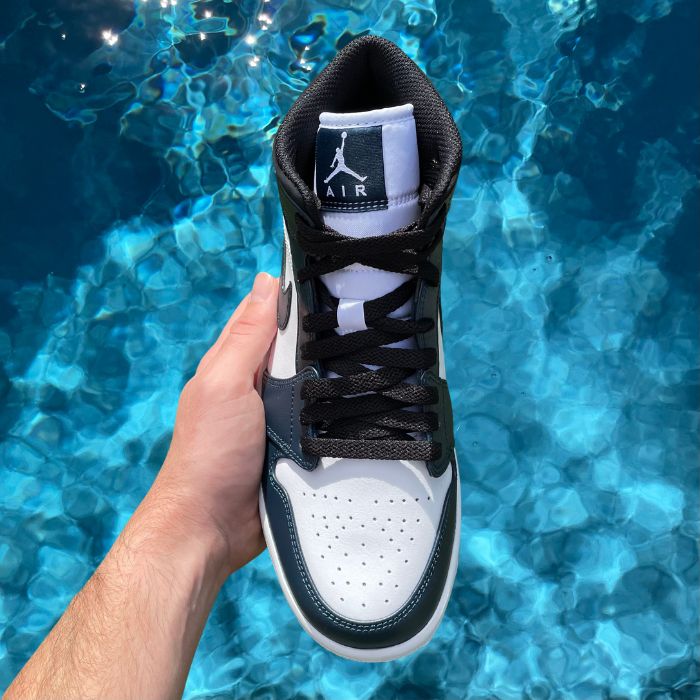 Jordan 1 Mid 'Armory Navy'