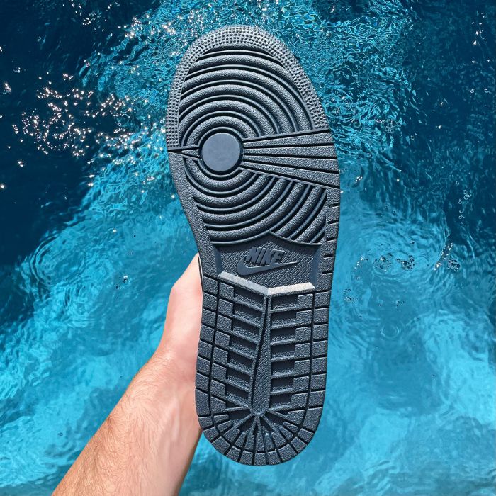 Jordan 1 Mid 'Armory Navy'